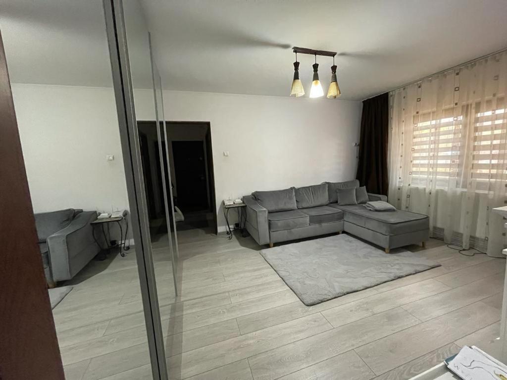 Apartament Gallamar Appartamento Bîrlad Esterno foto